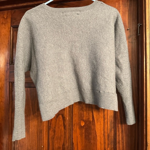 Merino Wool Crop Relaxed Fit Grey Sweater - Picture 4 of 4